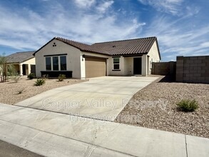 Building Photo - 955 Jubal Ln