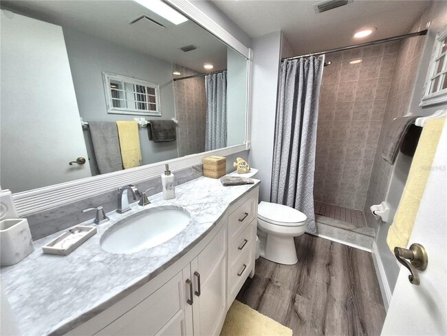 Building Photo - 107 Windward Pl