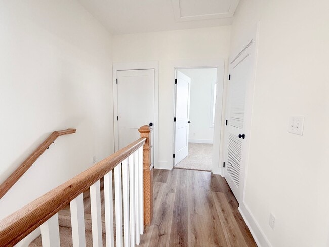 Building Photo - Spacious 3-Bedroom Townhome at Highbury | Modern Living Near Tennessee Tech