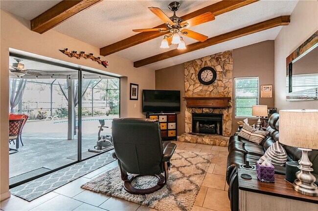 Building Photo - 14021 Ellesmere Dr