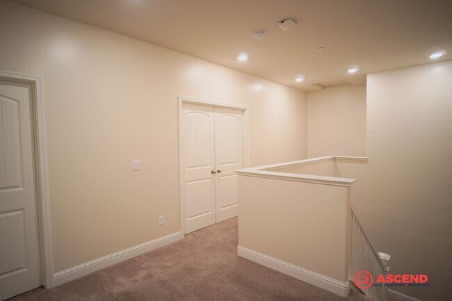 Building Photo - Remarkable 4 Bedroom Home With Office!