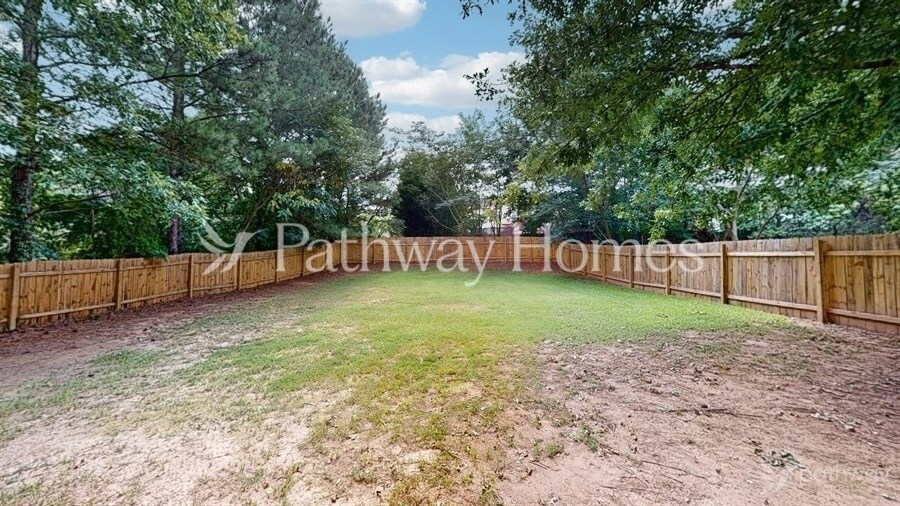 Building Photo - 10891 Knotty Pine Pl