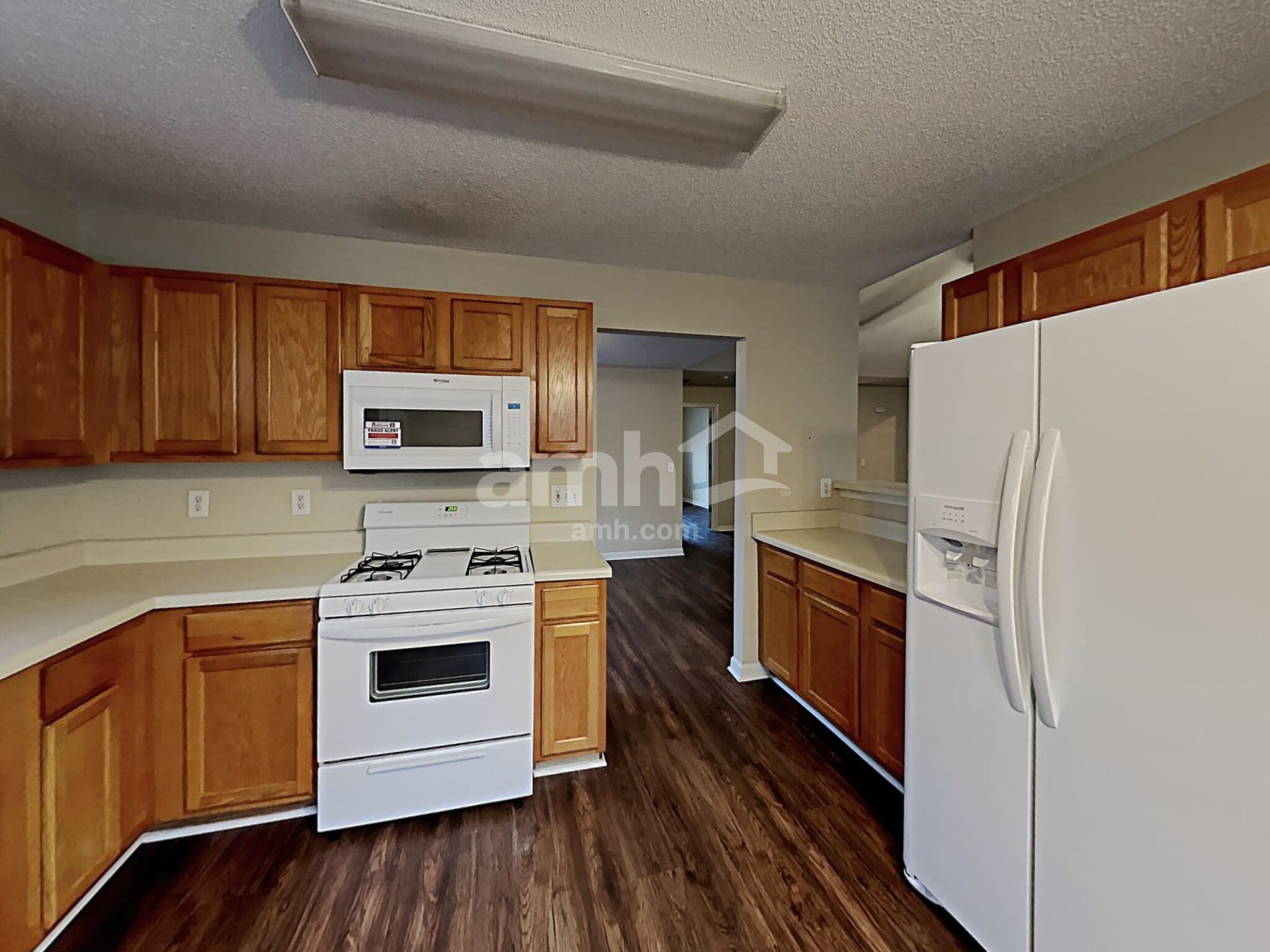 Building Photo - 5970 Water Oaks Dr