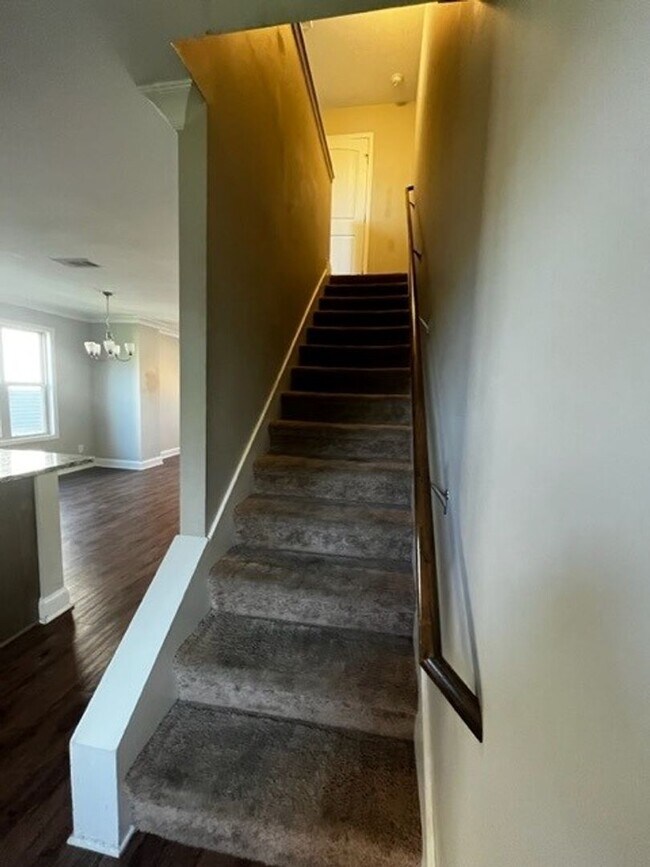 Building Photo - Affordable 2-Bedroom Townhome in the Heart of Lebanon, TN!