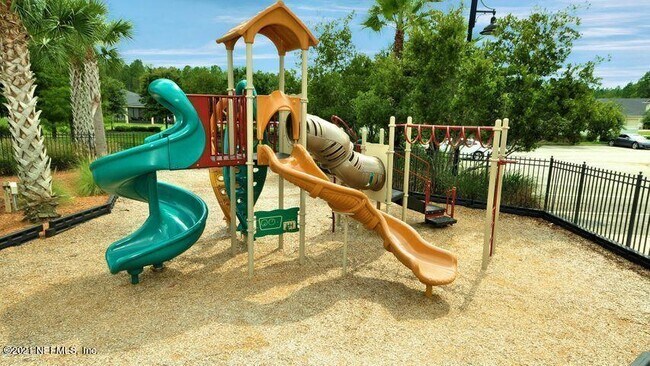 Building Photo - 211 Scotch Pebble Dr