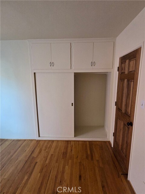 Building Photo - 502 E Cypress Ave