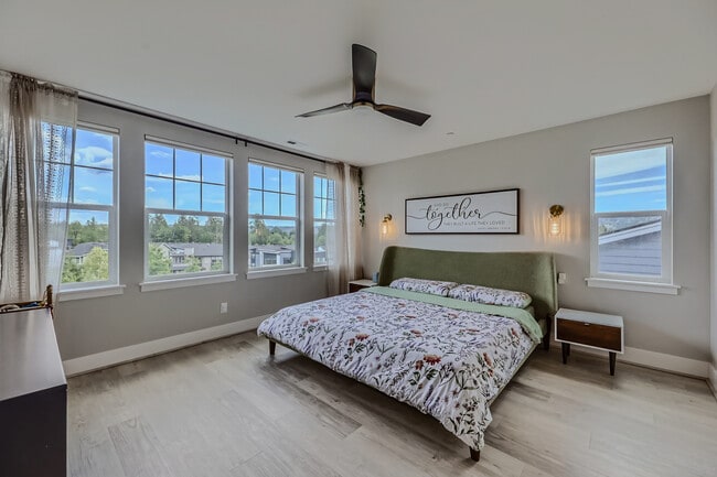 Building Photo - 26658 NE Walden Way