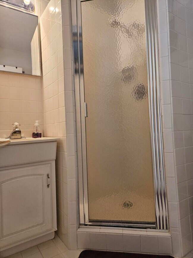 Building Photo - 1845 NW 18th St