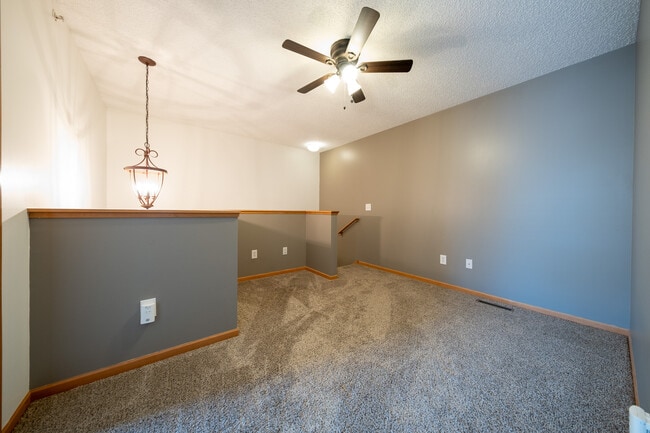 Building Photo - 4853 Bisset Ln