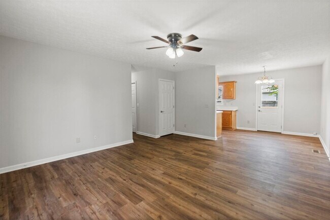 Building Photo - 1204 Derek Dr