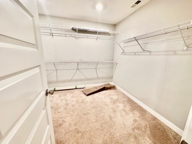 Building Photo - 1287 Bristol Pl