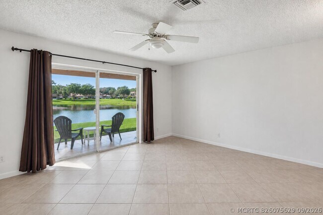 Building Photo - 9767 Kamena Cir