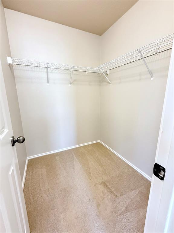 Building Photo - 520 Rolling Oak Dr