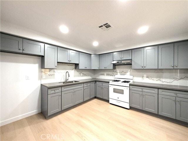 Building Photo - 4839 Grand Ave