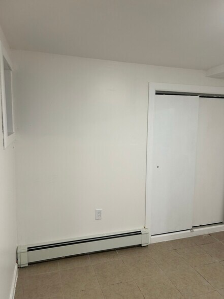 Building Photo - 66 Linden Ave