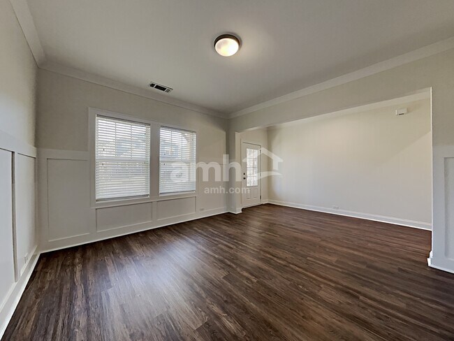 Building Photo - 5760 Arbor Green Cir