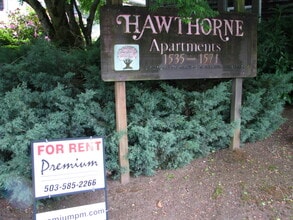 Building Photo - One Bedroom Apartment w/ Washer and dryer