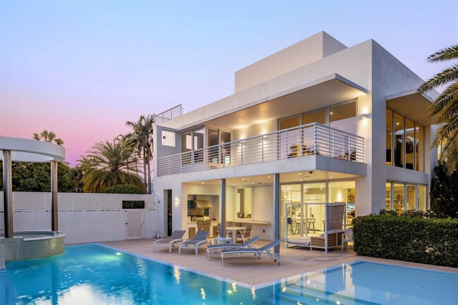 Building Photo - 500 Isle of Capri Dr