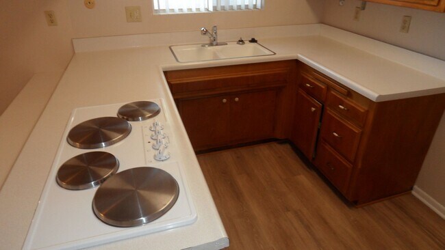 Building Photo - 1189 N Shattuck St