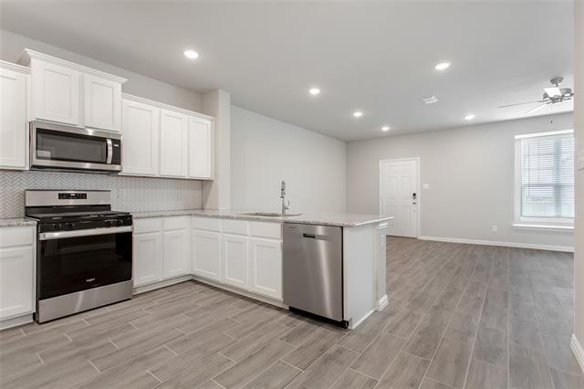 Building Photo - 3718 Malibu Dr