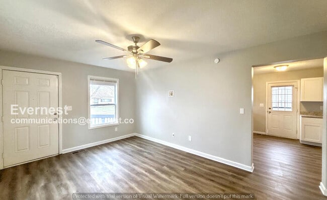 Building Photo - 1321 Southfield Dr S