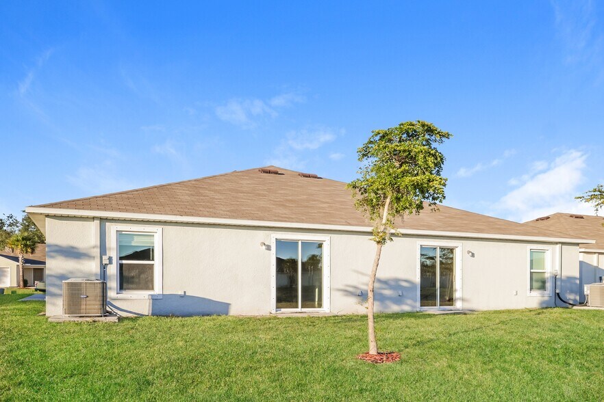 Building Photo - 9076 Aegean Cir