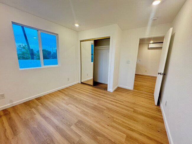 Building Photo - Phillips Lane