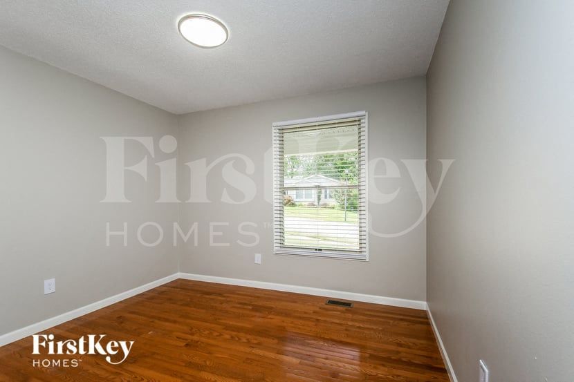 Building Photo - 2940 Royal Gorge Ct