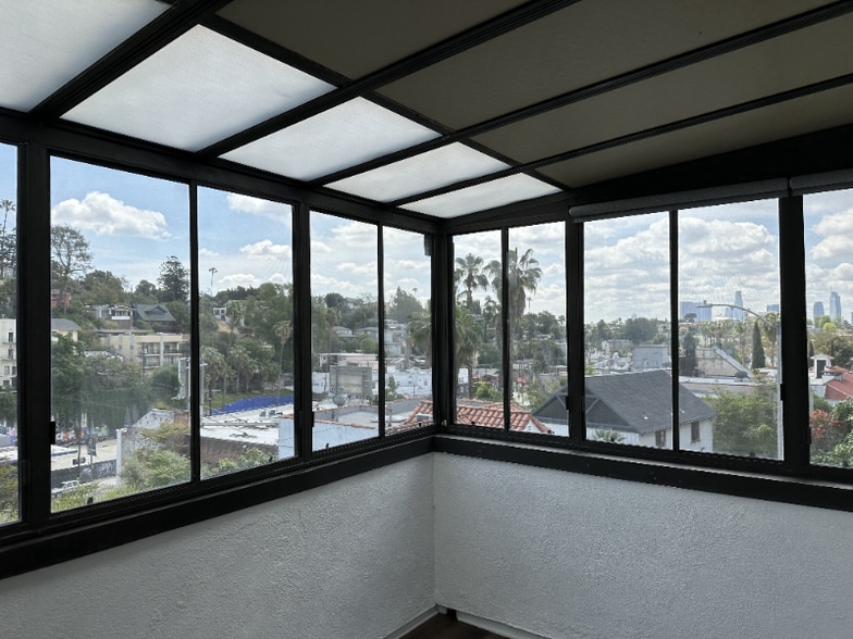 Building Photo - 3236 Larissa Dr