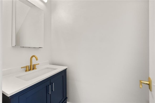 Building Photo - 3298 Abbeywood Dr