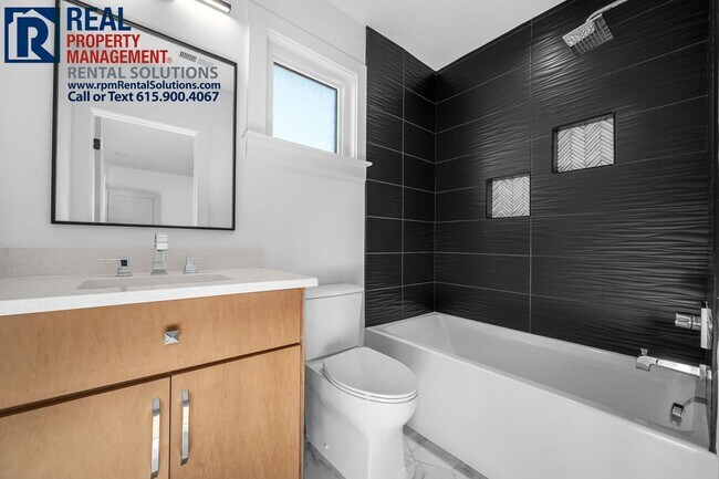 Building Photo - Brand new luxury townhome in East Nashvill...