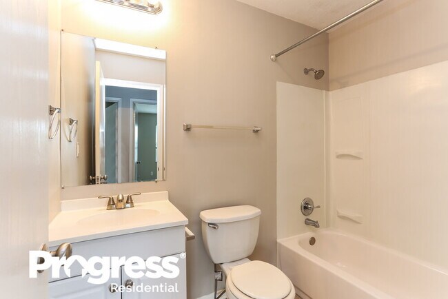 Building Photo - 4770 Sullivant Ave