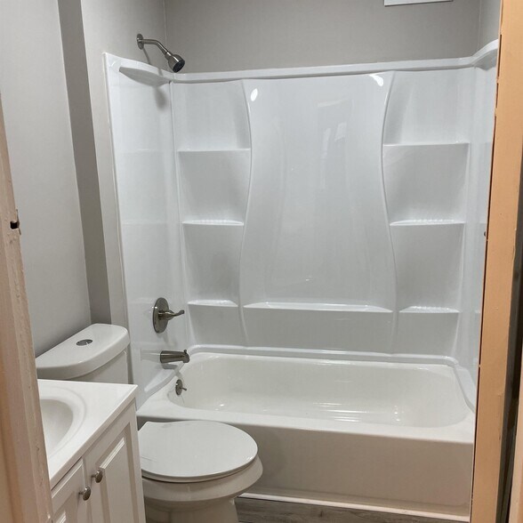 Building Photo - 378 Roycroft Dr