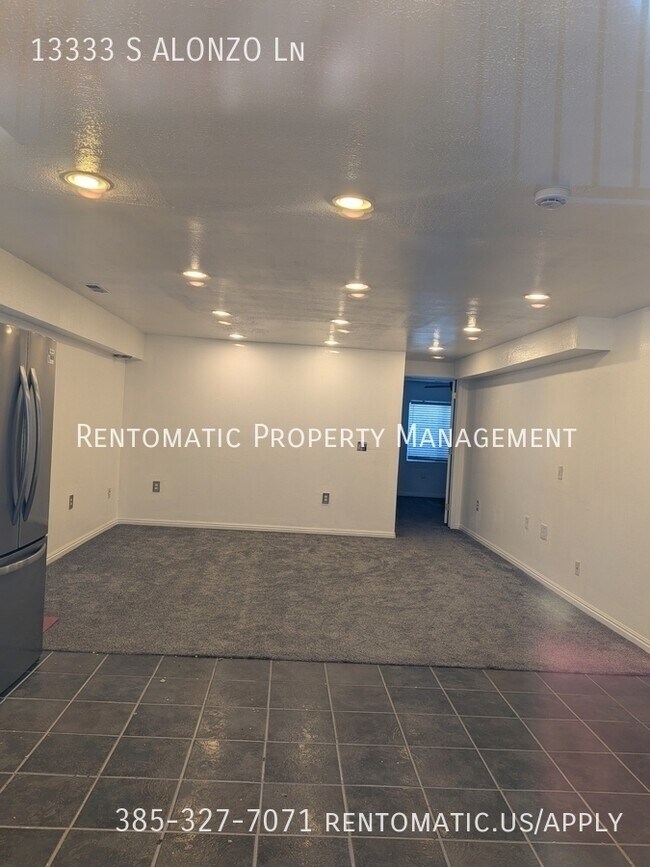 Building Photo - 13333 Alonzo Ln