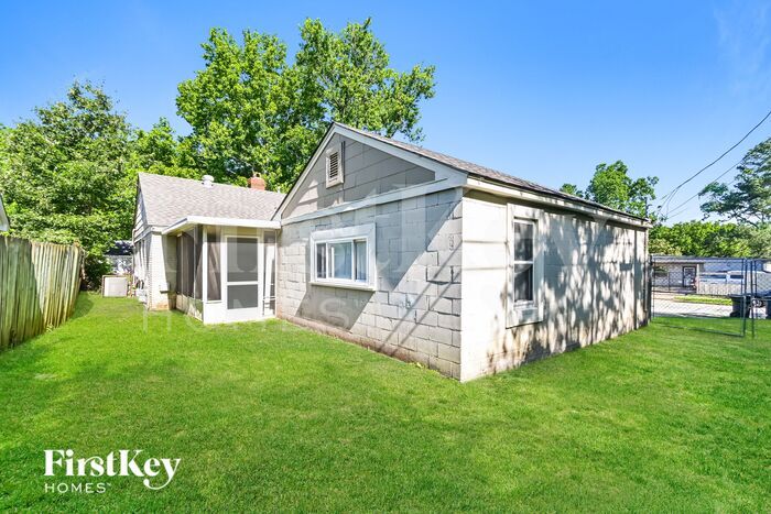 Building Photo - 1180 Bradbury Dr