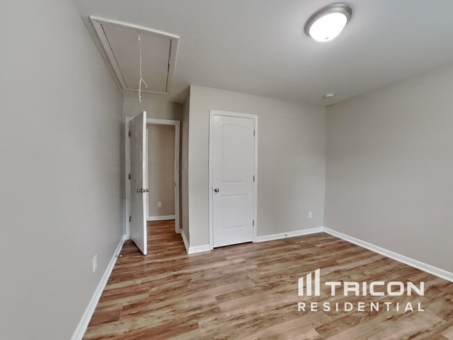 Building Photo - 605 Avondale Dr