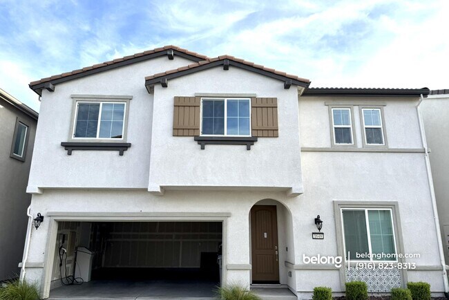 Building Photo - 1648 Chanticleer Ln