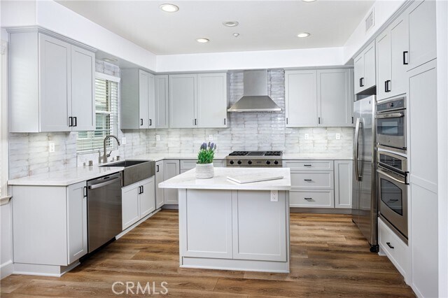 Building Photo - 6254 Seabourne Dr