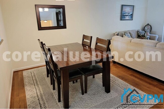 Building Photo - 8511 Pine Meadows Dr