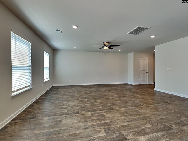 Building Photo - 461 Blue Garden Wy