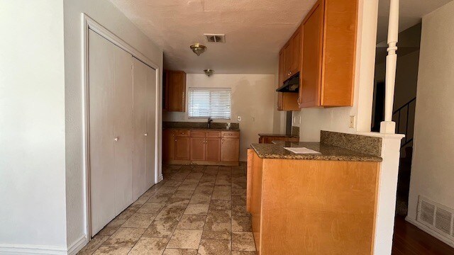 Building Photo - 608 E Matchwood Pl