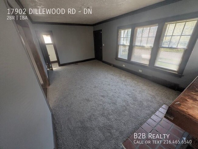 Building Photo - 17902 Dillewood Rd