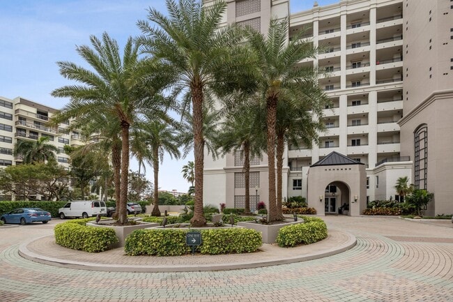 Building Photo - 2880 NE 14th Street Causeway