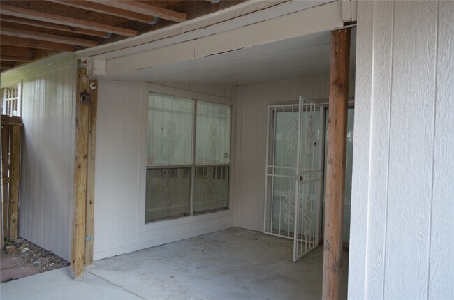 Building Photo - 12203 Wild Pine Dr