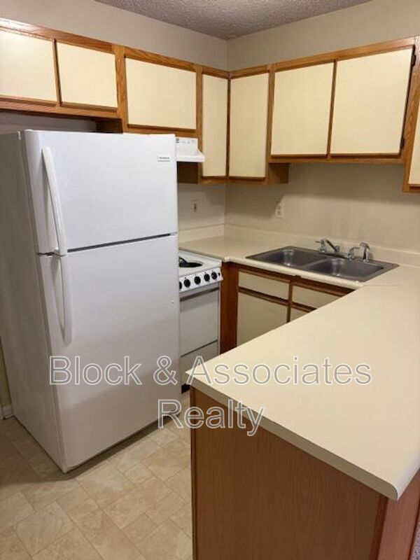 Building Photo - 119 Reece Ct