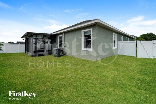 Building Photo - 7727 Stoney Hill Dr