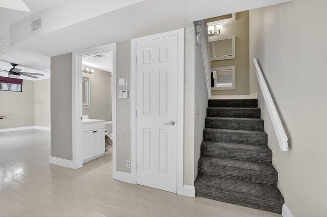 Building Photo - 8099 Severn Dr