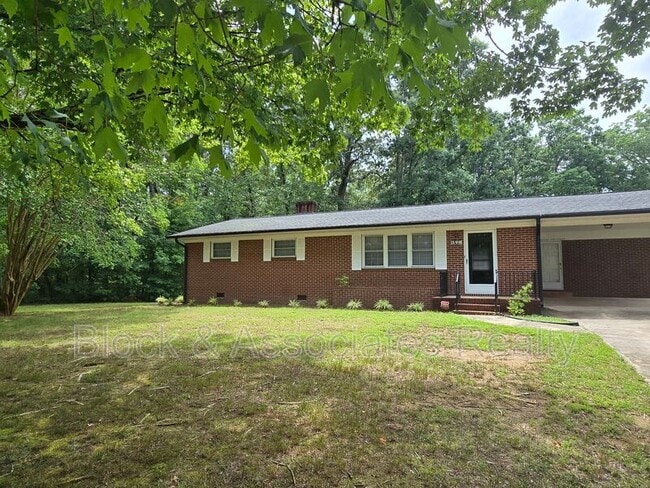 Building Photo - 199 Tabernacle Church Rd