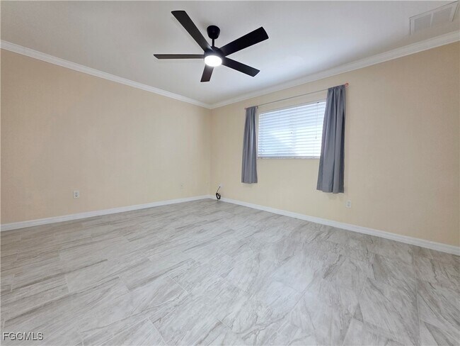 Building Photo - 1625 N Gator Cir