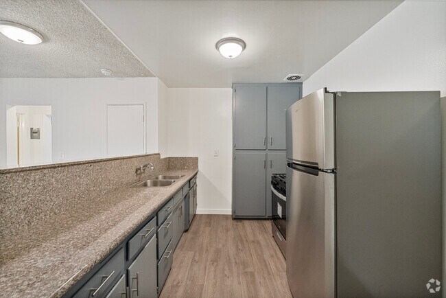 2BR, 1BA - 861SF -Kitchen - Quiet Jefferson Park Apartments – Spacious, Secure & Centrally Located